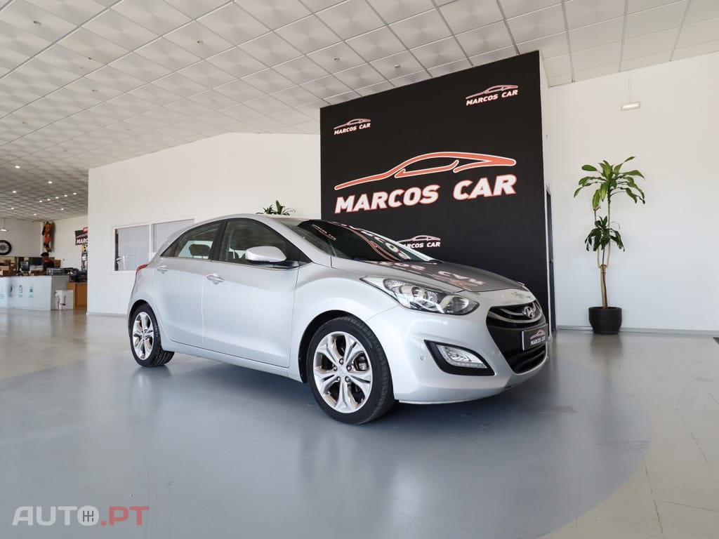 Hyundai i30 1.6 CRDi STyle J17