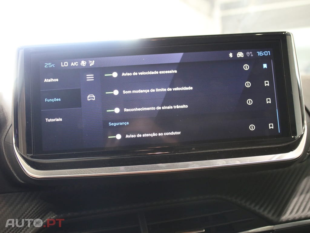 Peugeot 208 1.2 Hybrid Allure e-DCS6