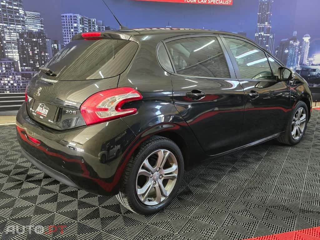 Peugeot 208 82 VTI Style