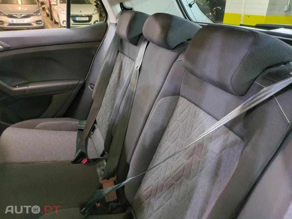 Volkswagen T-Cross 1.0 TSI Urban DSG