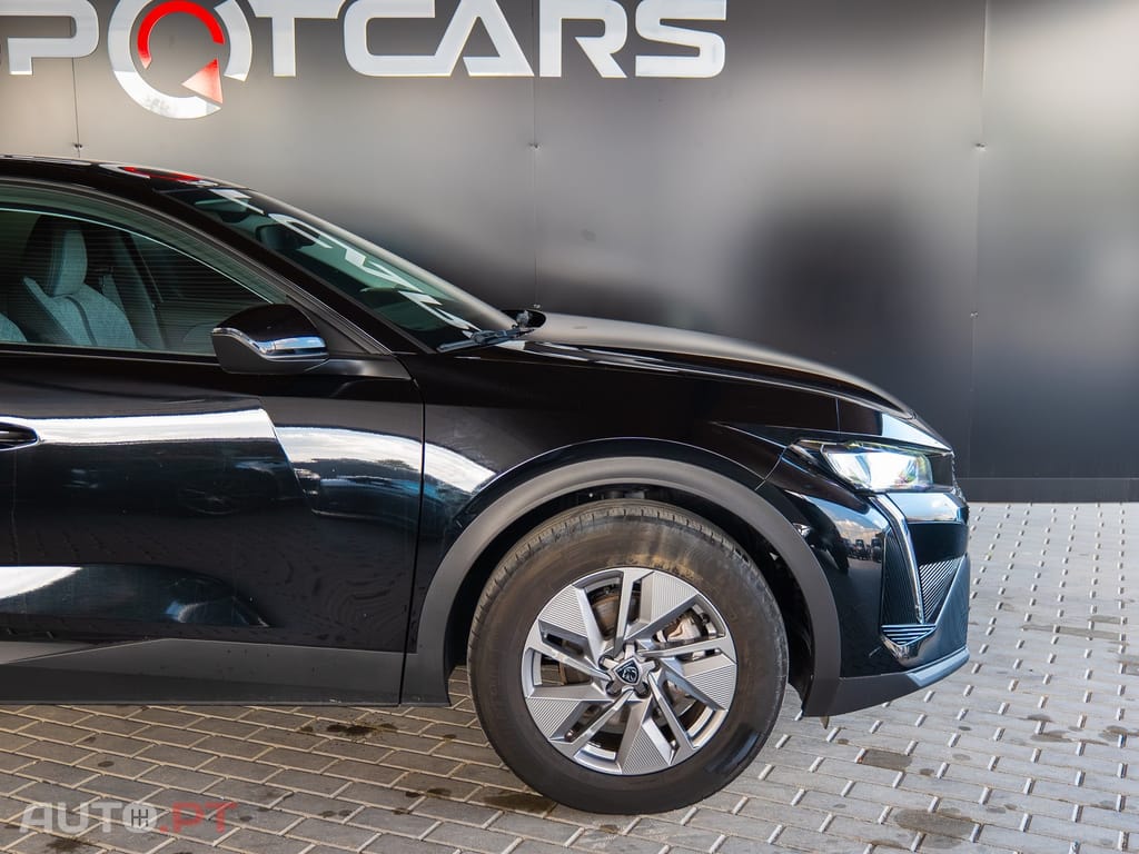 Peugeot 408 1.2 PureTech Allure EAT8