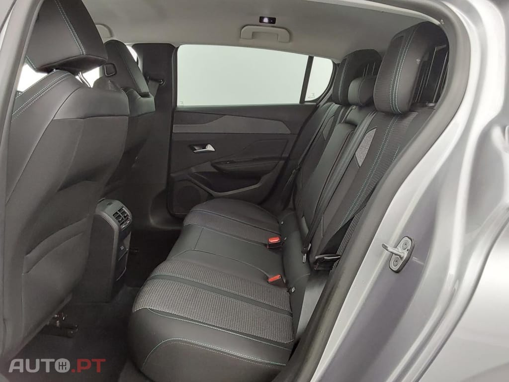 Peugeot 308 1.2 PureTech Allure Pack EAT8