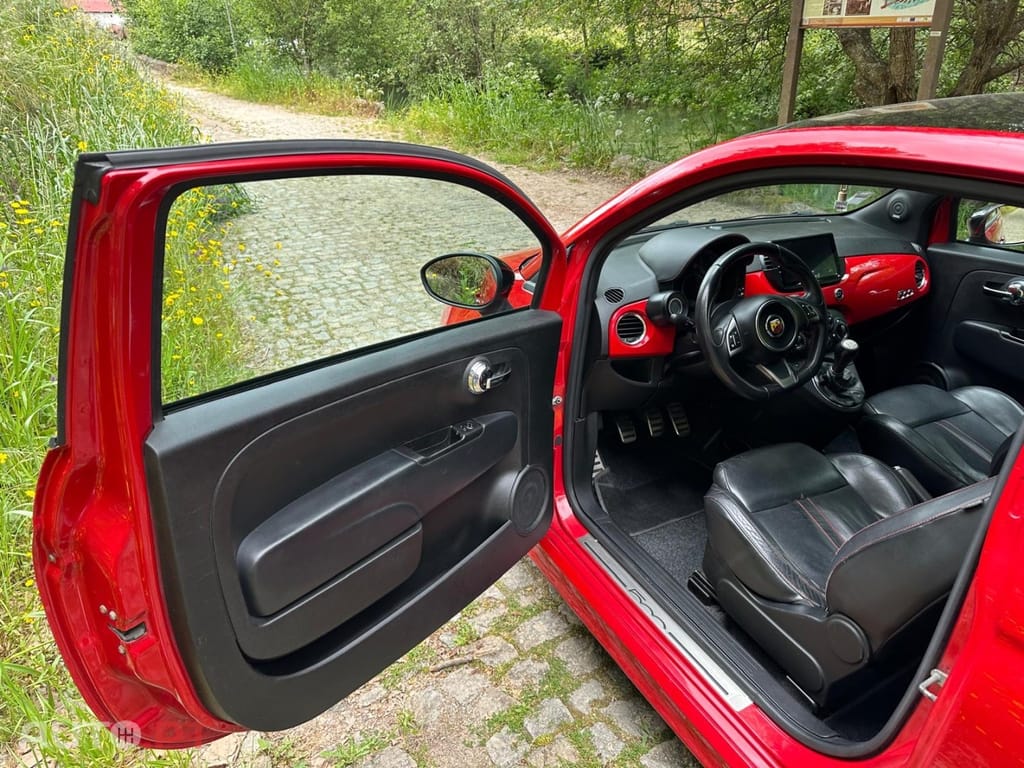 Abarth 500 1.4 T-Jet Competizione