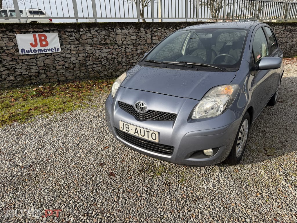 Toyota Yaris 1.0 VVT-i Comfort+AC