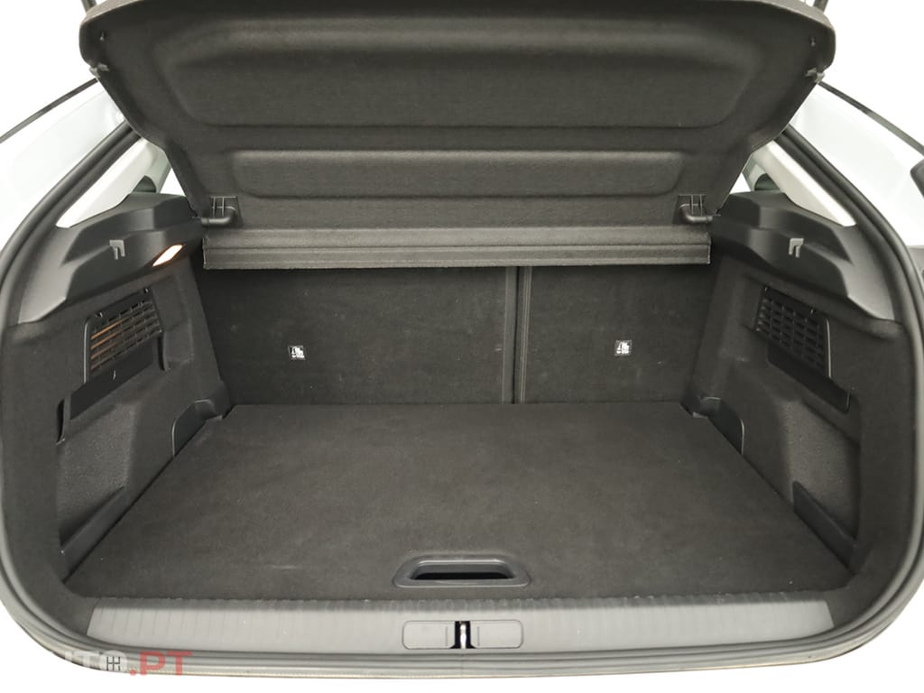 Citroen C4 C4 1.2 PureTech Plus EAT8