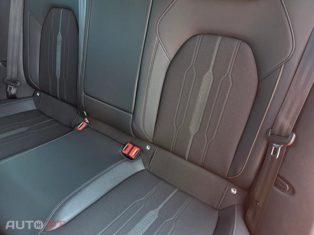 Cupra Leon ST 1.4 e-Hybrid MID DSG