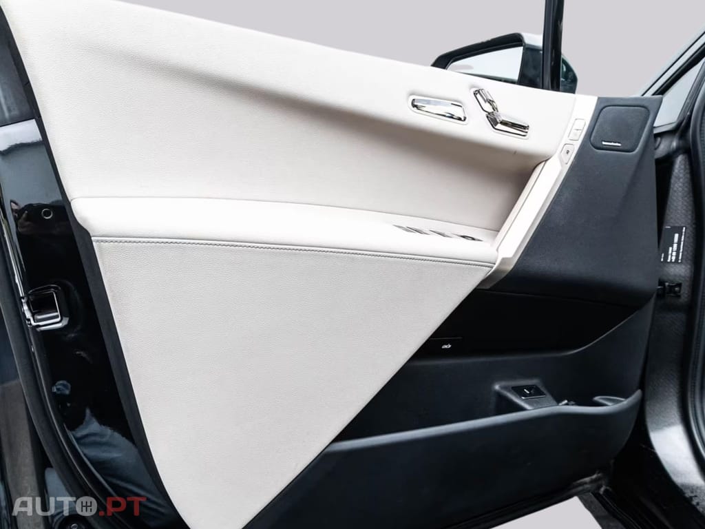 BMW iX 40 xDRIVE SPORT I.V.A DEDUTIVEL 