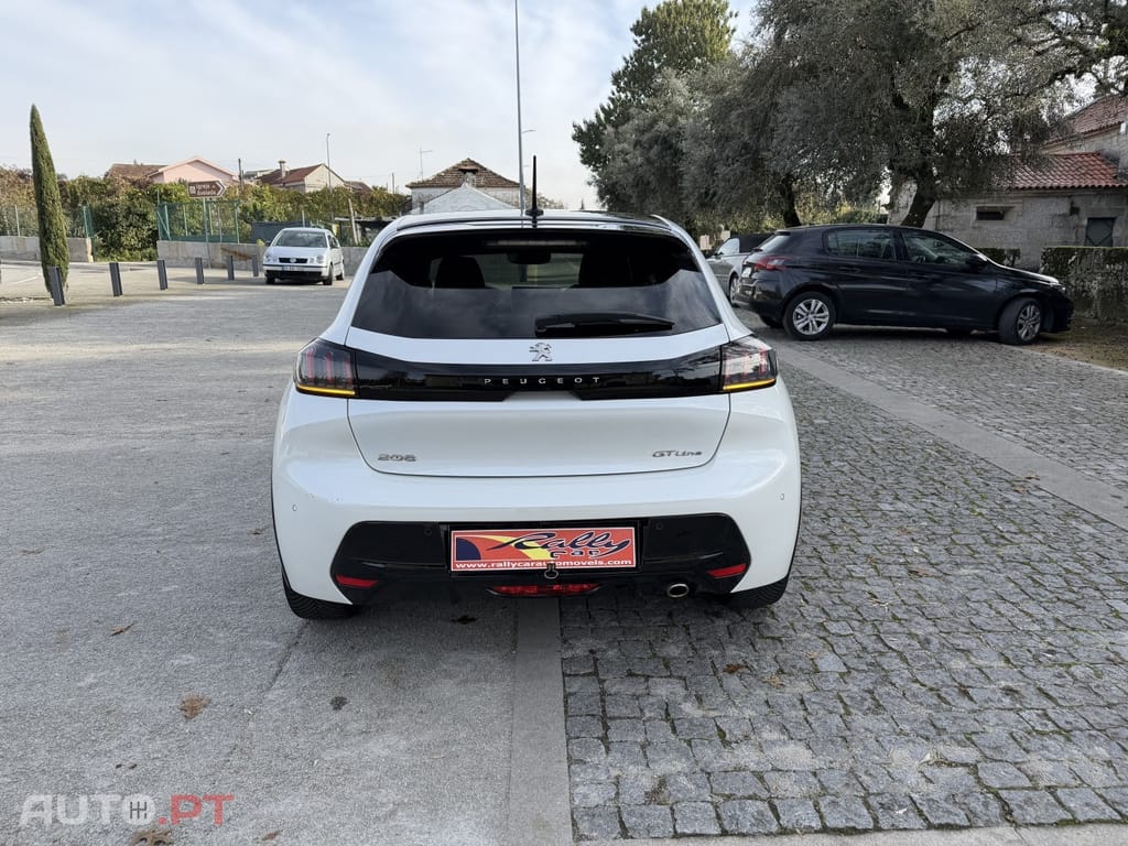 Peugeot 208 1.2 PureTech GT