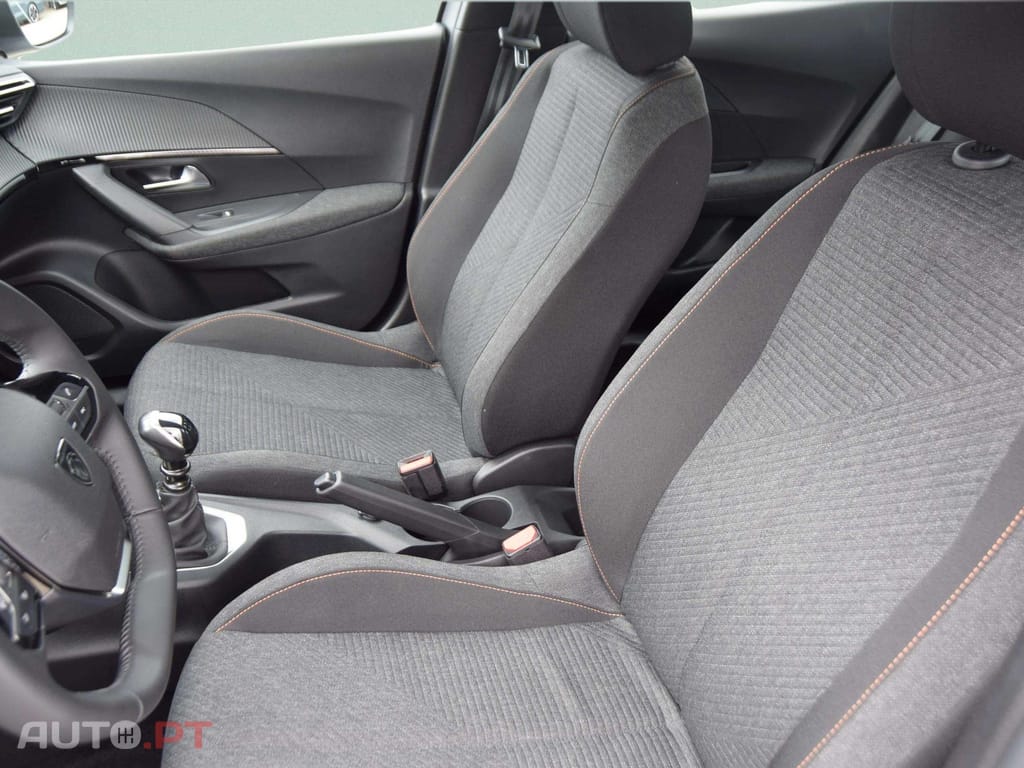 Peugeot 2008 1.2 PureTech Style