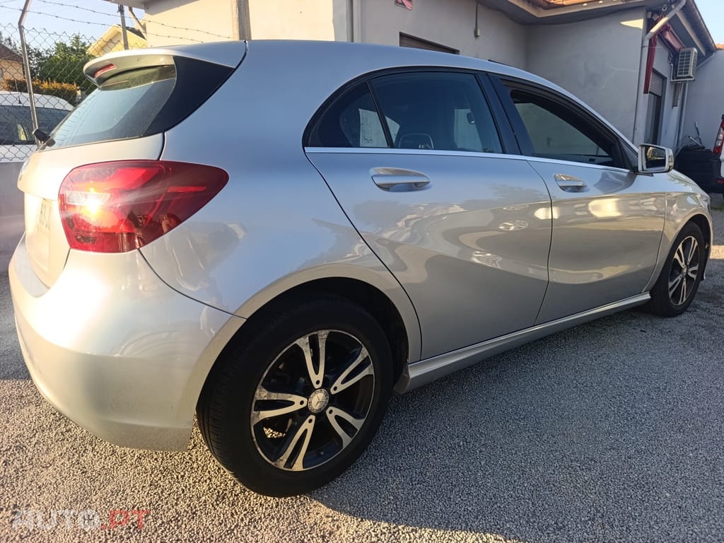 Mercedes-Benz A 180 CDI (BlueEFFICIENCY) Urban