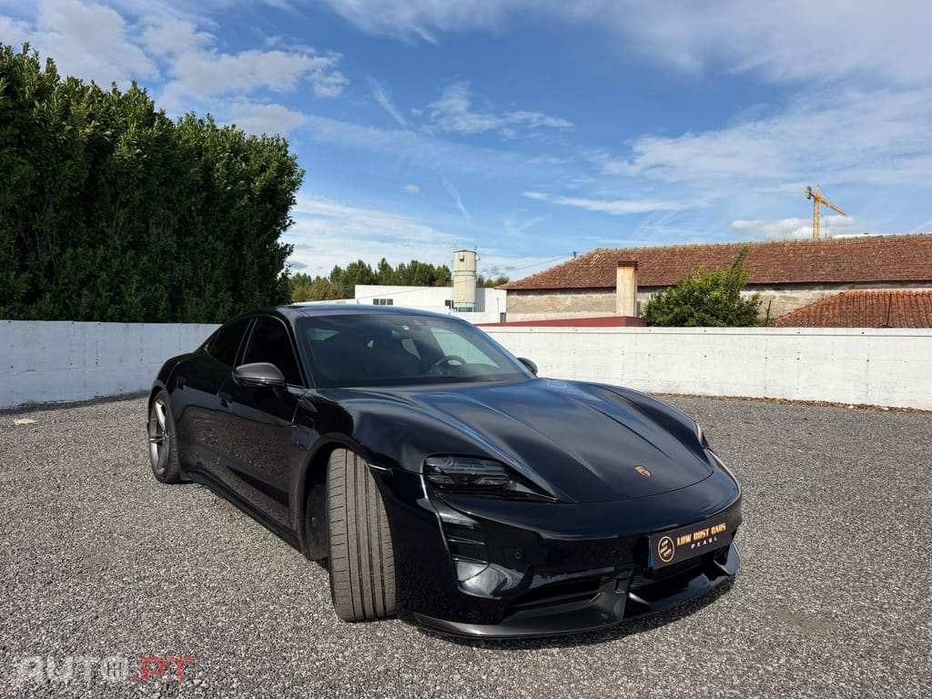 Porsche Taycan Turbo S