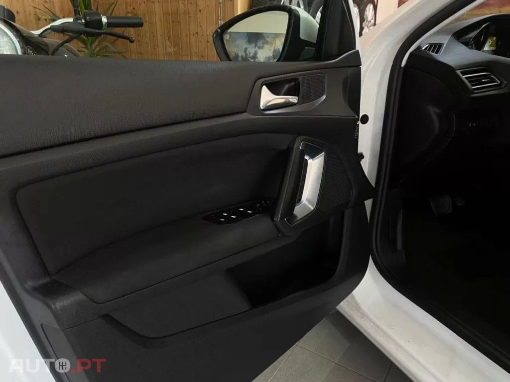 Peugeot 308 1.2 PureTech Style