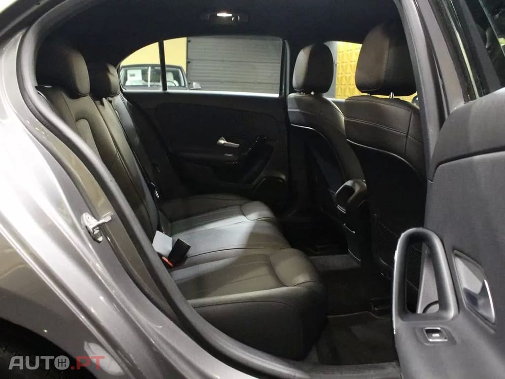 Mercedes-Benz A 250 e Progressive
