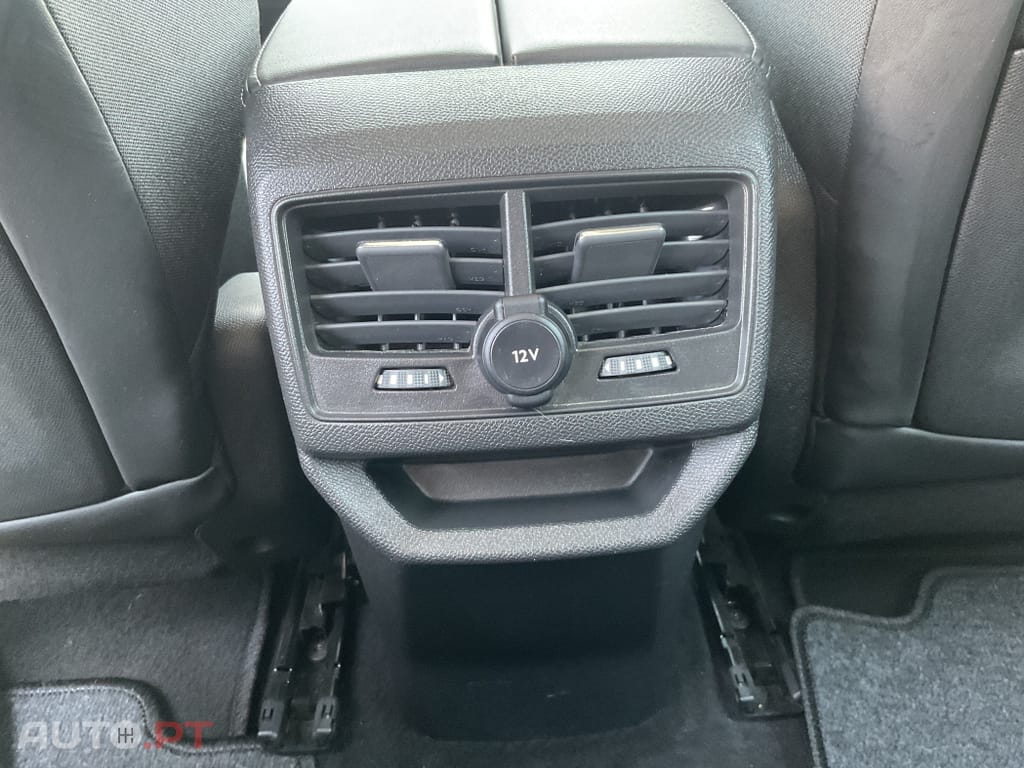 Peugeot 3008 1.6 Hybrid4 Allure e-EAT8