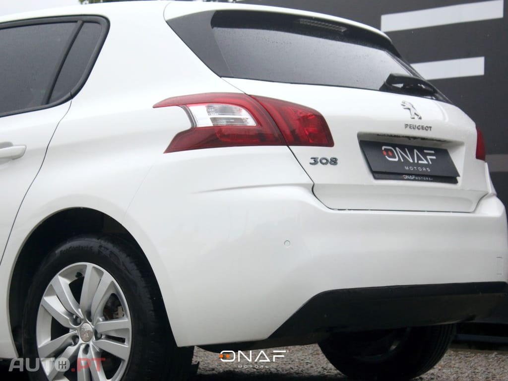 Peugeot 308 1.2 e-THP Style