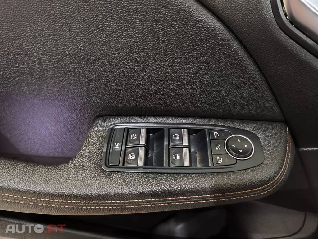 Renault Clio TCe 100 EDITION ONE