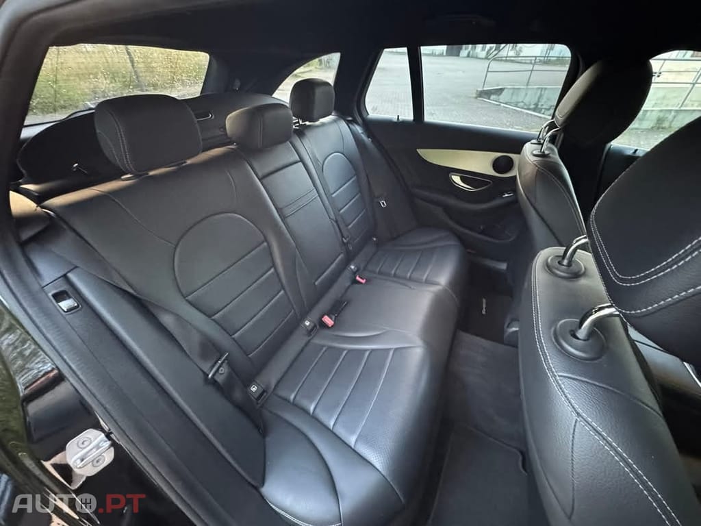 Mercedes-Benz C 220 d AMG Line