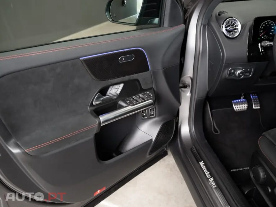 Mercedes-Benz GLA 250 e AMG Line