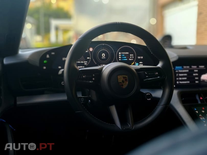 Porsche Taycan Turbo