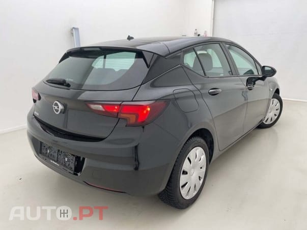 Opel Astra 1.5 D S&S Business Elegance