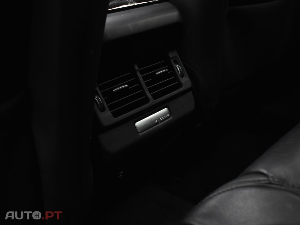 Land Rover Evoque 1.5 P300e AWD R-Dynamic SE Auto