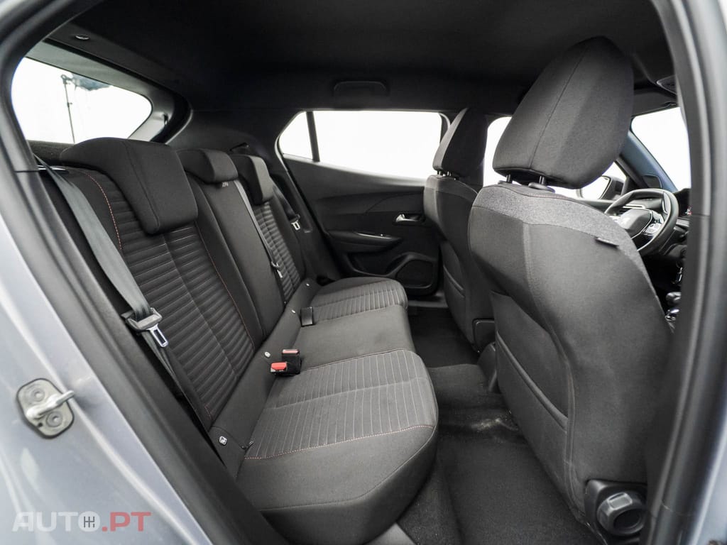 Peugeot 2008 1.2 PureTech Active Pack