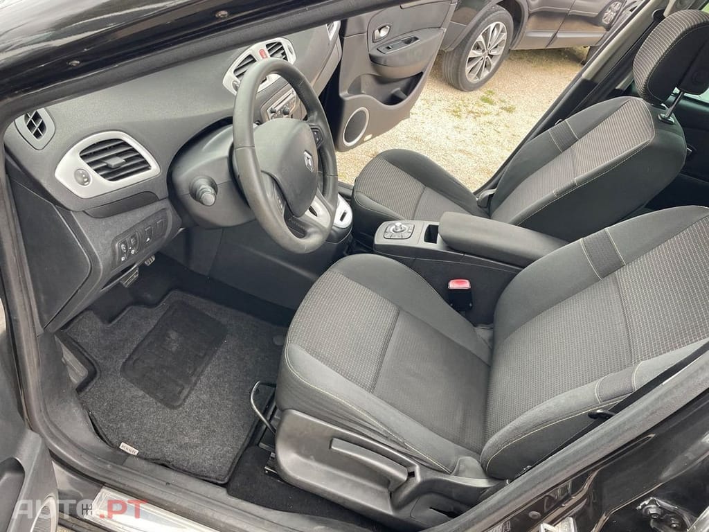 Renault Scénic 1.5 dCi Dynamique S EDC