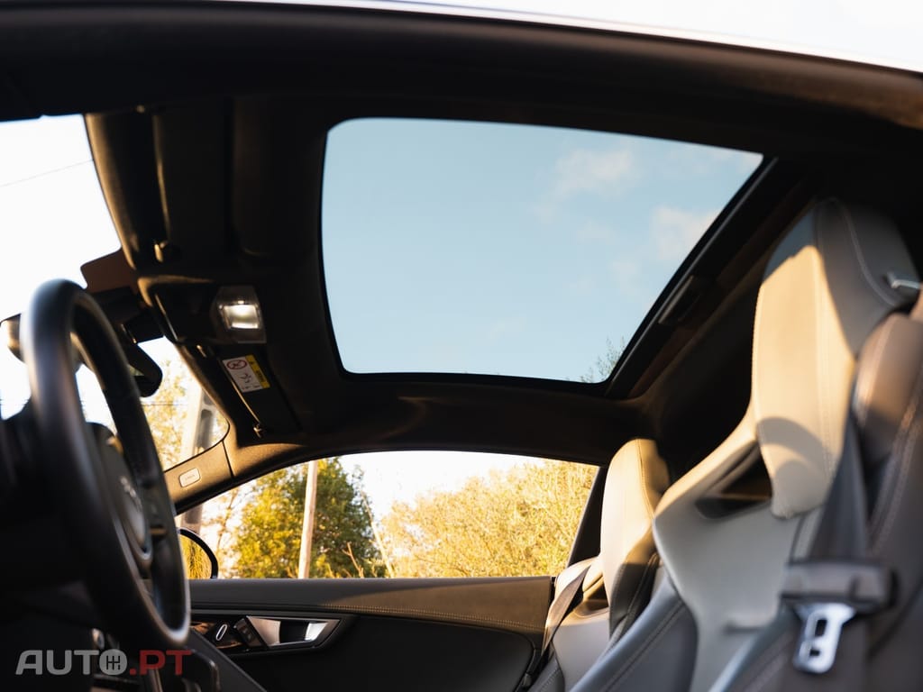 Jaguar F-Type 3.0 V6 S/C Auto