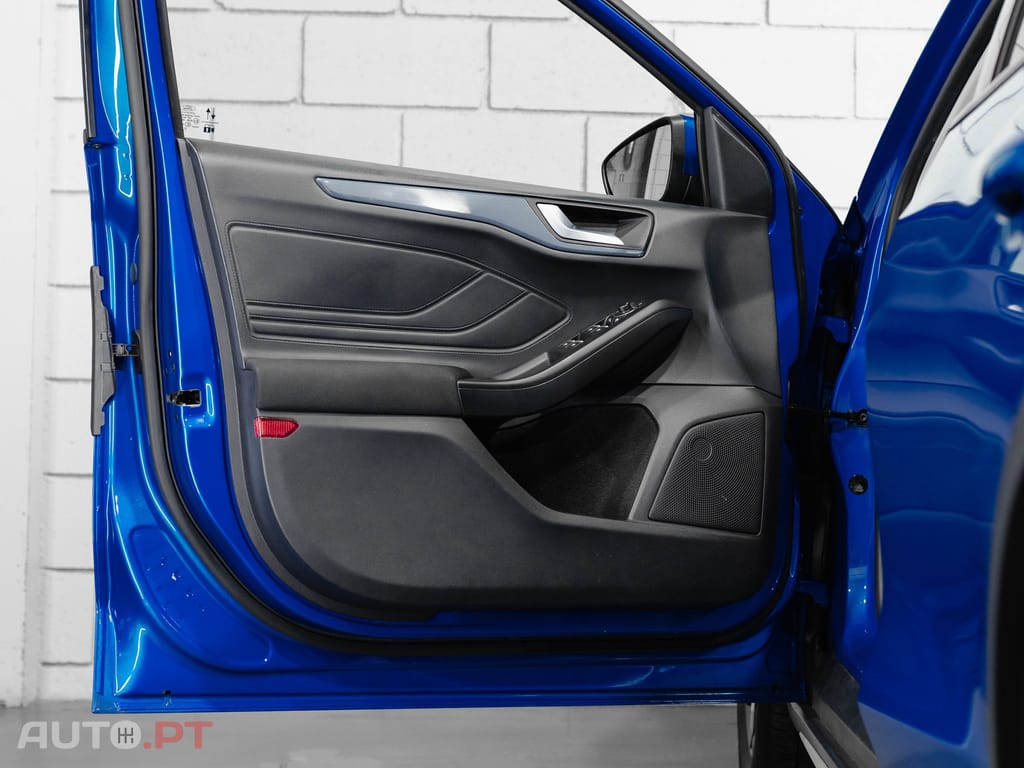 Ford Focus 1.0 EcoBoost MHEV Active