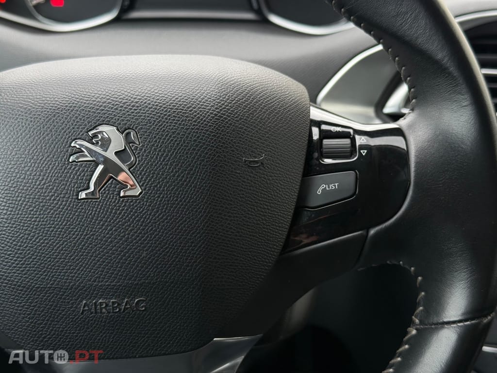 Peugeot 308 1.2 PureTech Allure Pack