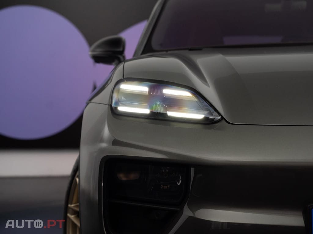 Porsche Macan Electric 4