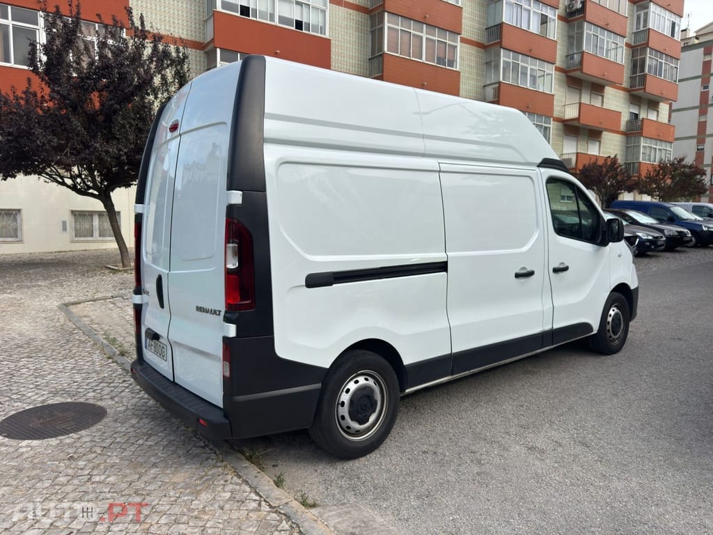 Renault Trafic 2.0 dCi L2H2 1.2T115