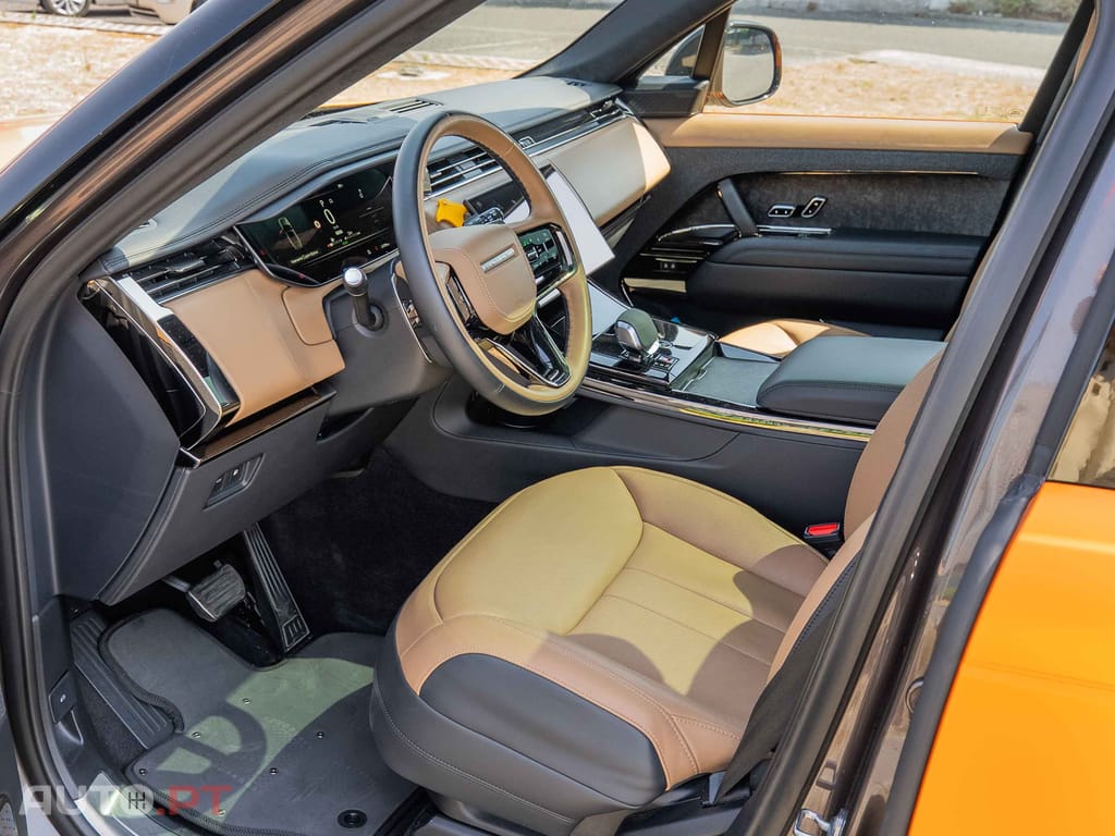 Land Rover Range Rover Sport P550e Autobiography