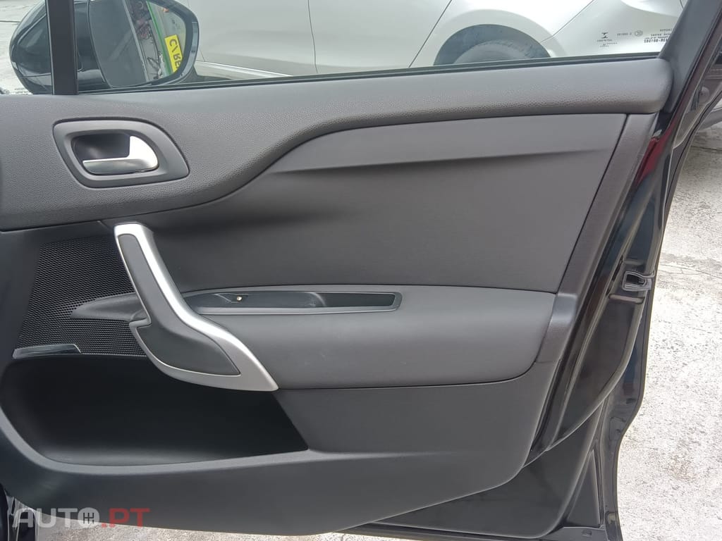 DS DS4 Crossback 1.6 BlueHDi So Chic J18 EAT6
