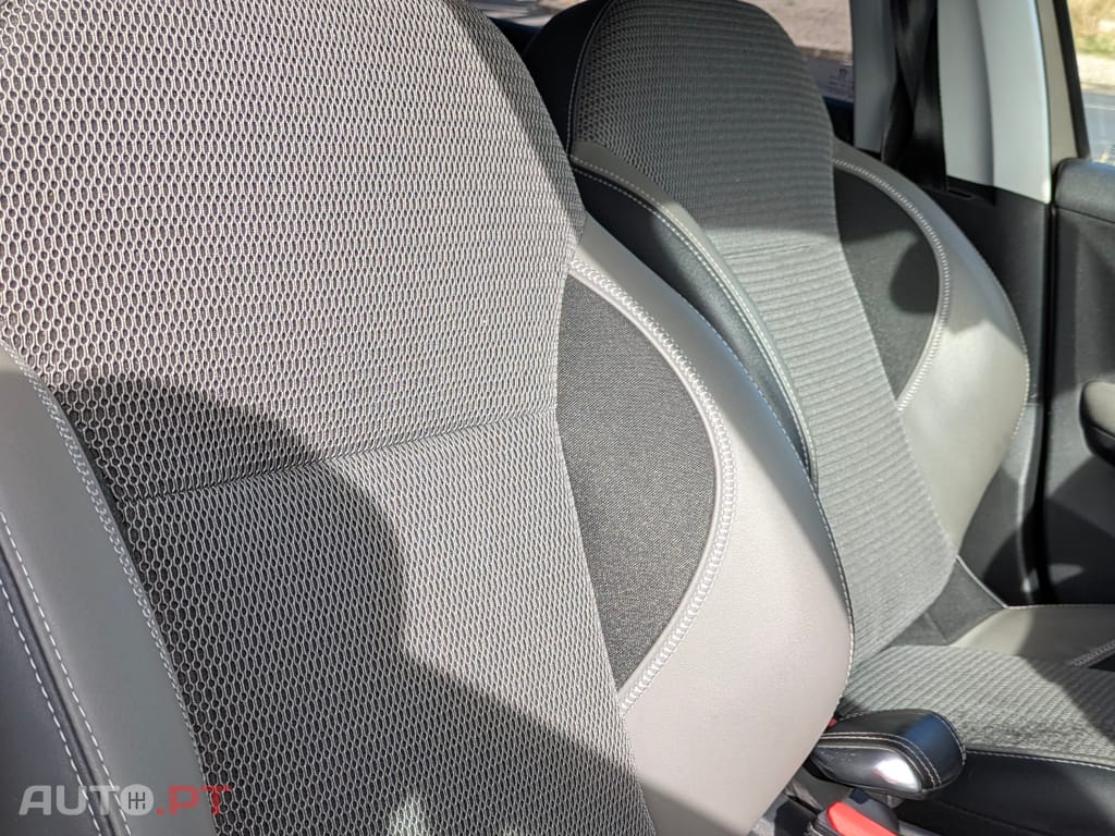 Peugeot 2008 Peugeot 2008 PureTech 110 GPF Stop&Start EAT6 Allure