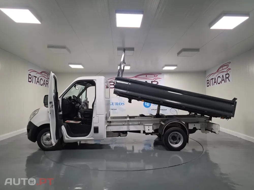 Renault Master 2.3 DCI 130CV BASCULANTE