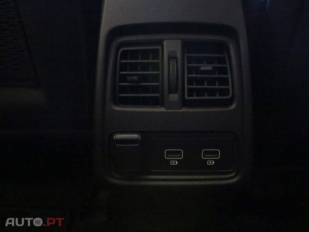 Renault Captur Outro