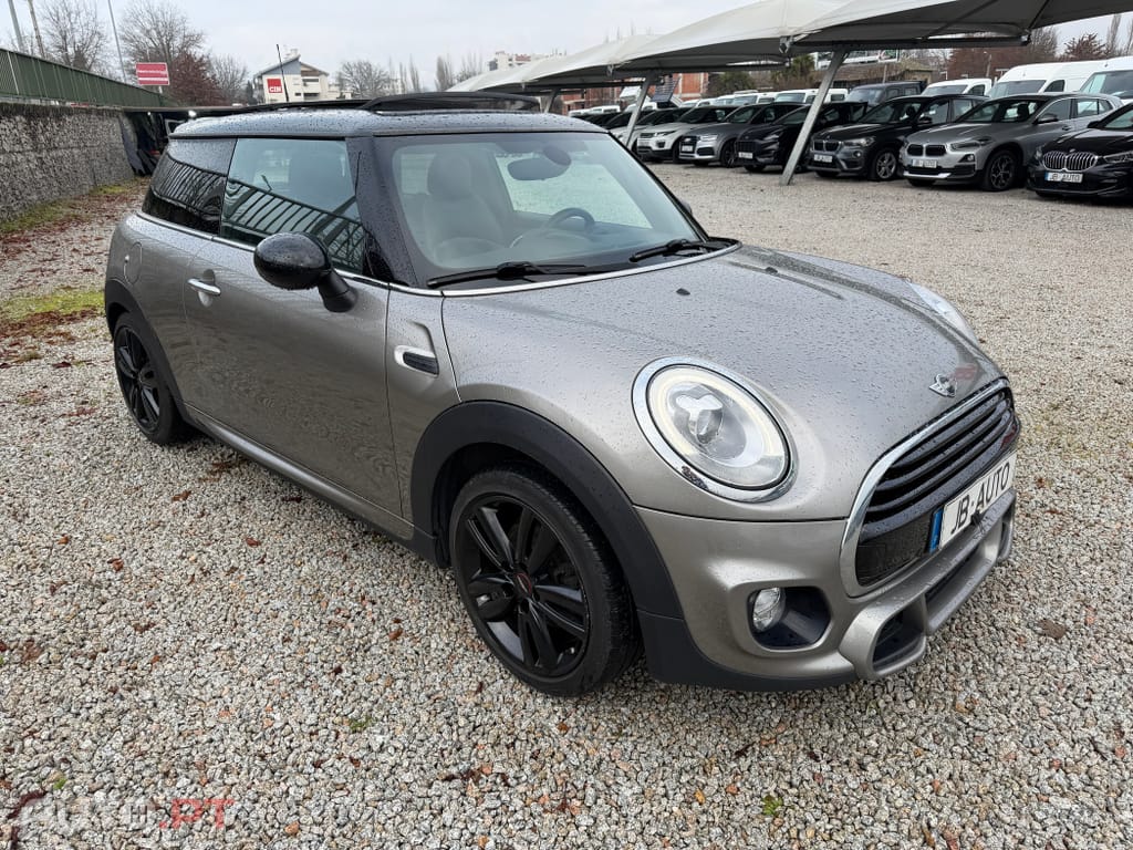 MINI Cooper Cooper D