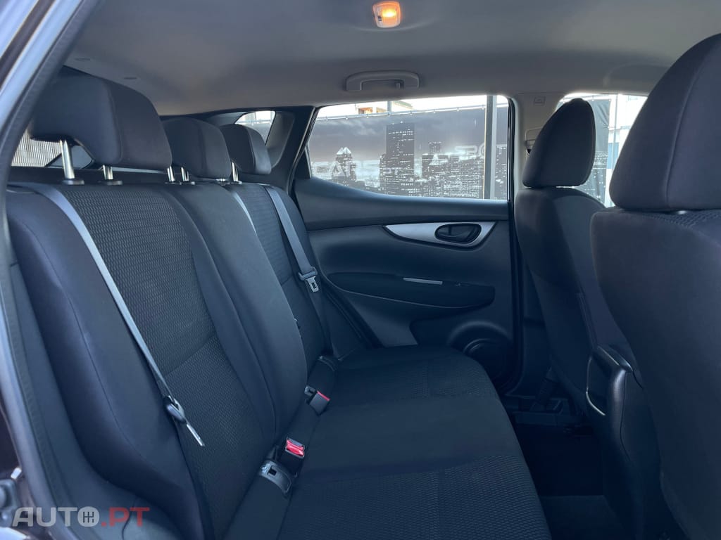 Nissan Qashqai 1.2 DIG-T ACENTA
