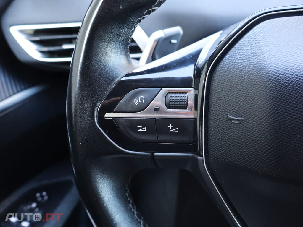 Peugeot 3008 1.5 BlueHDi Allure EAT8