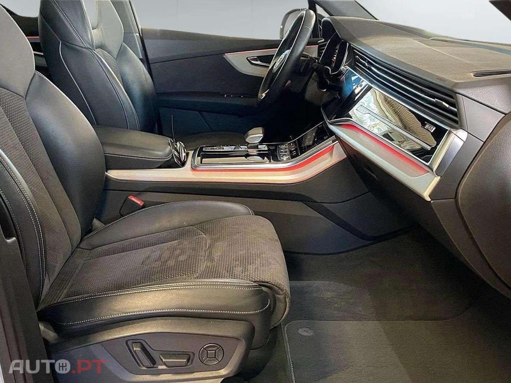 Audi Q7 I.V.A DEDUTÍVEL 55 TFSIe S line quattro 