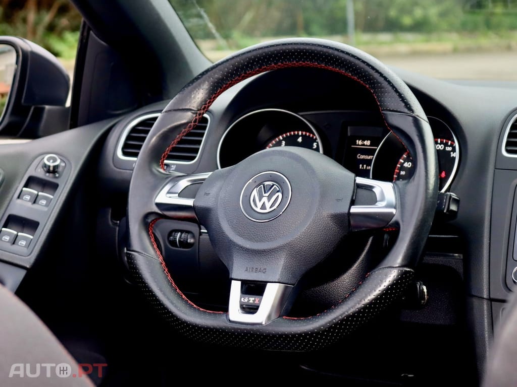 Volkswagen Golf Cabriolet 2.0 TSI GTI