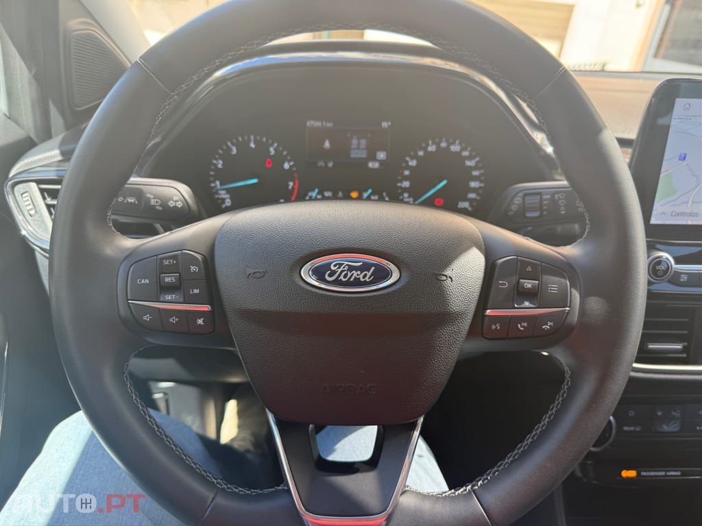 Ford Puma 1.0 EcoBoost MHEV Titanium