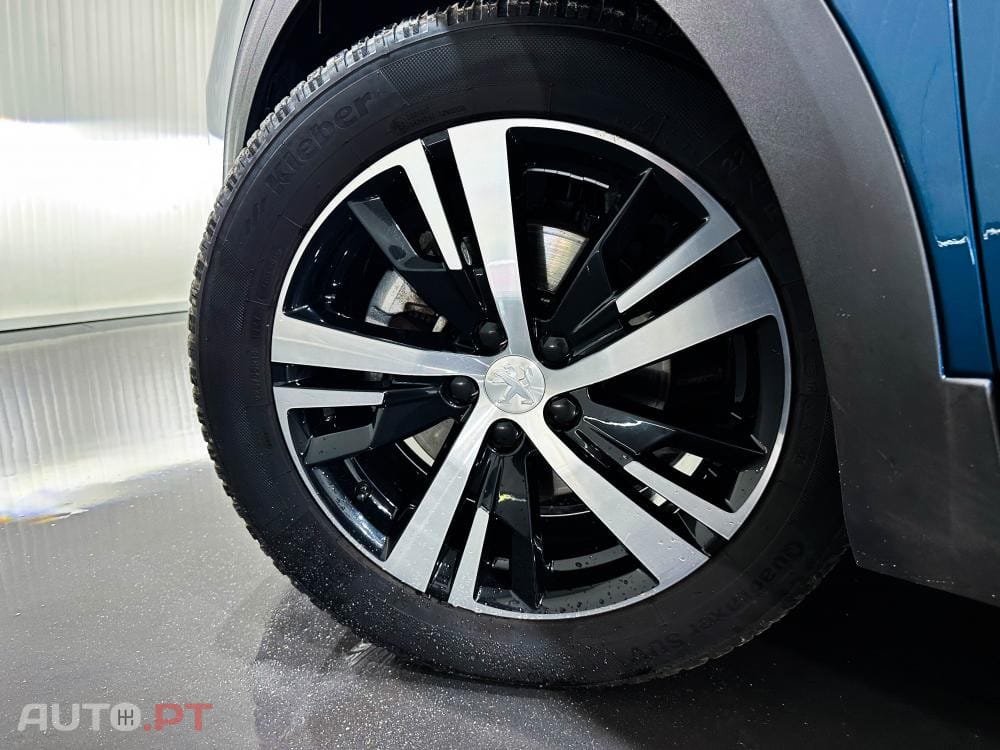 Peugeot 5008 Hybrid 136 e-DSC GT