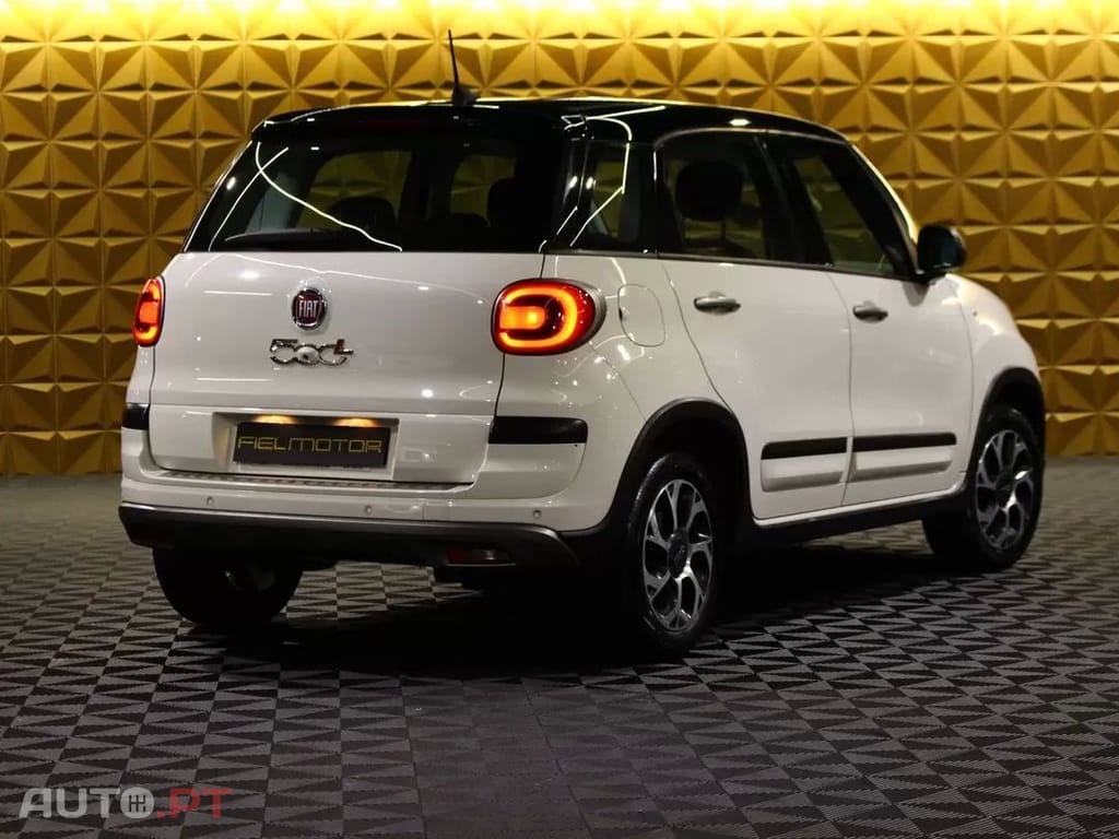Fiat 500L 1.3 MJ City Cross — fotografia 8