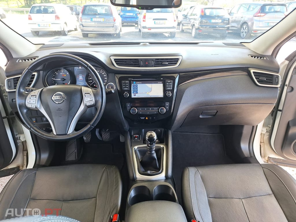 Nissan Qashqai 1.5 dCi Tekna Premium 17 Pack S Pele Preta