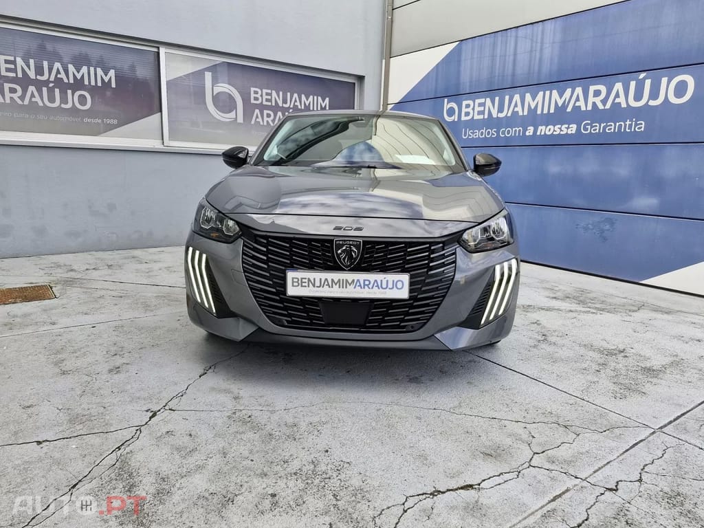Peugeot 208 e-208