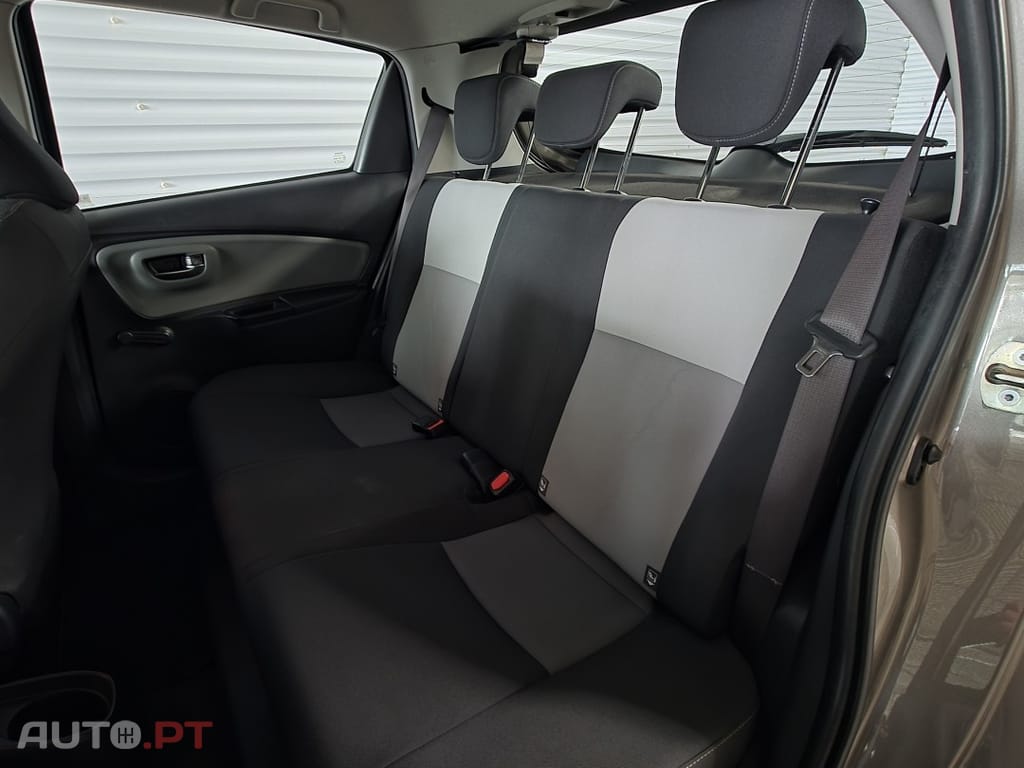 Toyota Yaris 1.5 HSD Comfort +P.Style+P.Techno