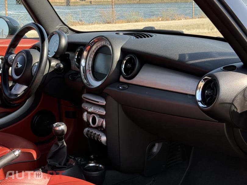 MINI Cooper Cooper S