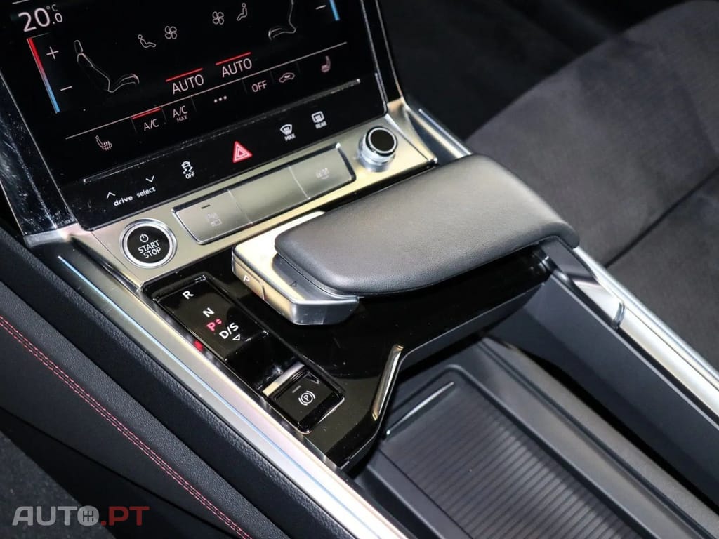 Audi Q8 e-tron LINE  I.V.A DEDUTÍVEL